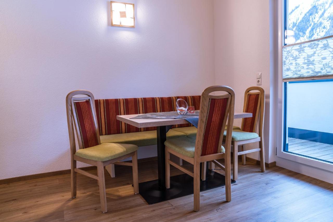 Gaestehaus Runhof Längenfeld Habitación foto